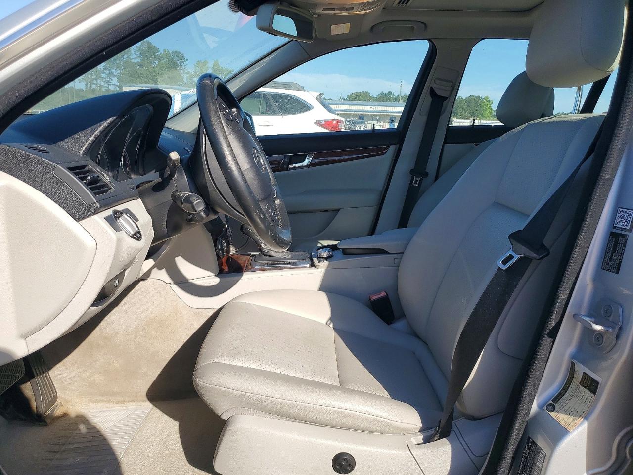 Mercedes-Benz C-Class 300