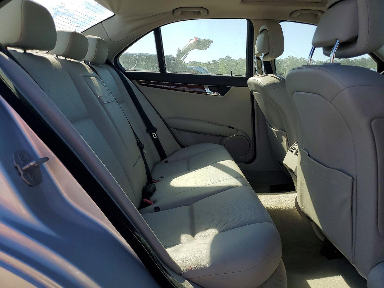 Mercedes-Benz C-Class 300