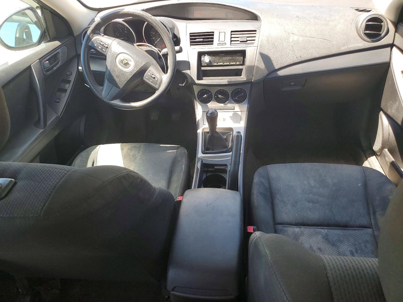 Mazda 3 I