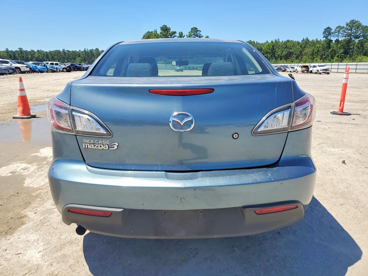 Mazda 3 I