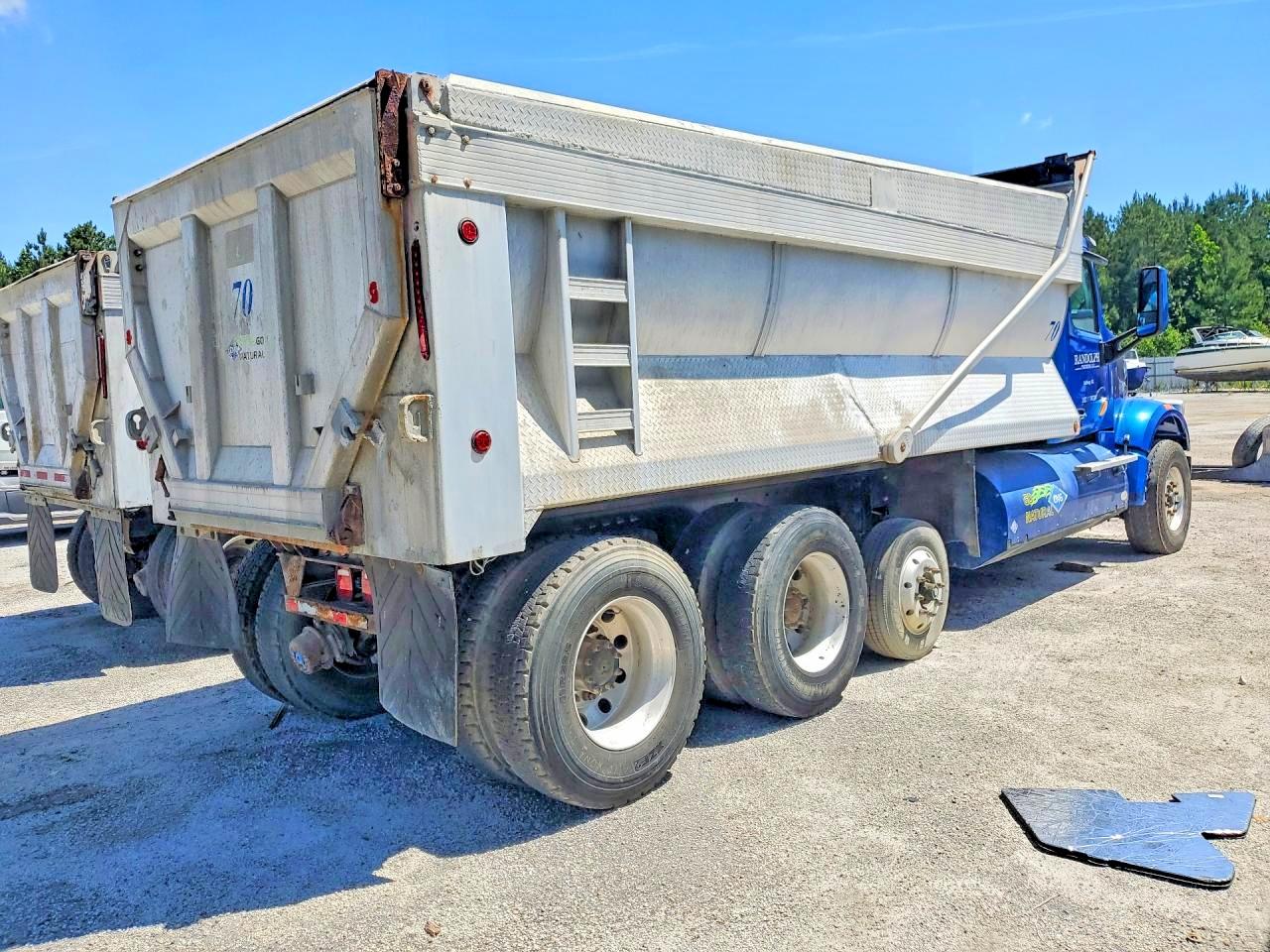 Peterbilt 567