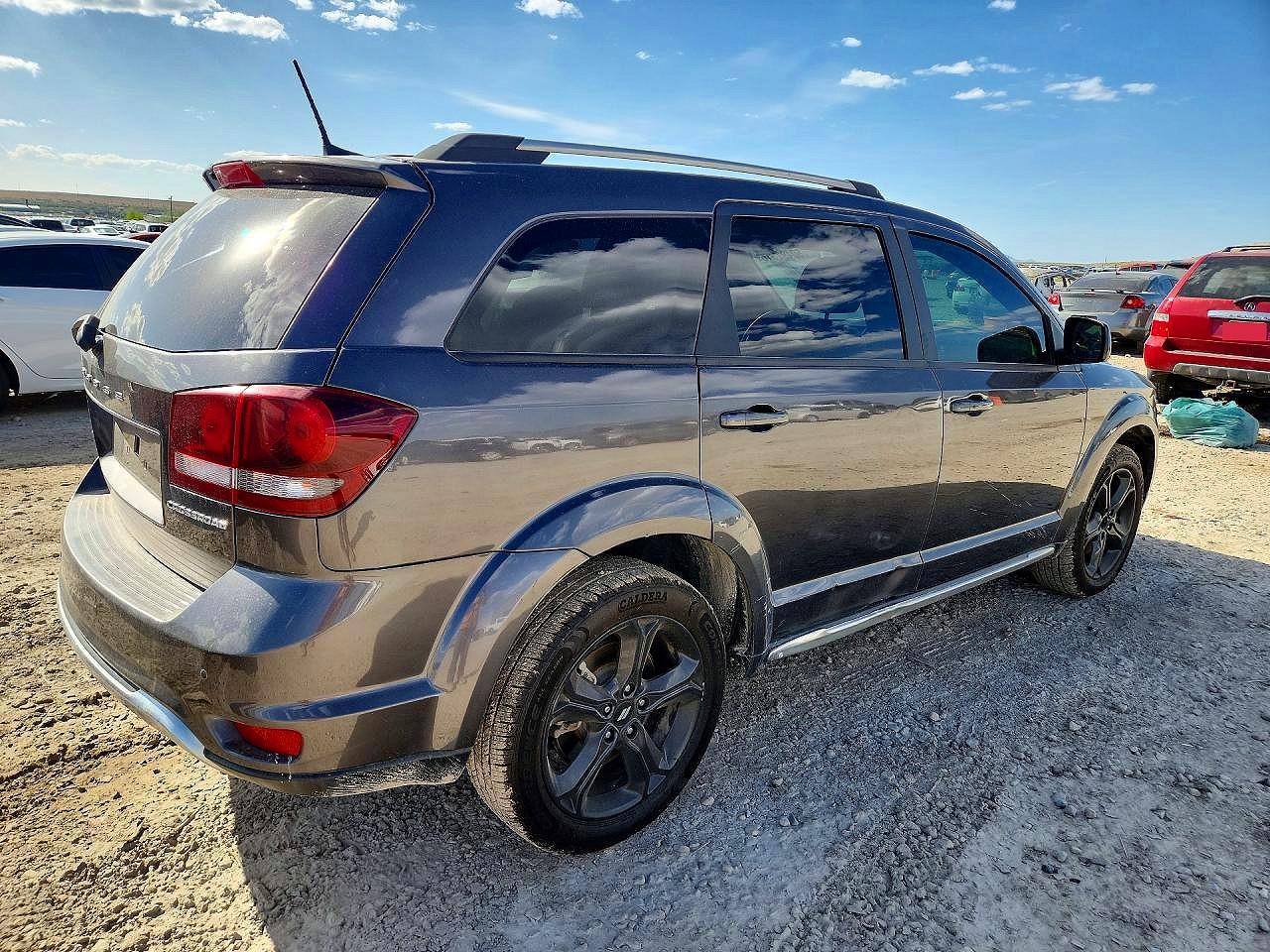 Dodge Journey Crossroad