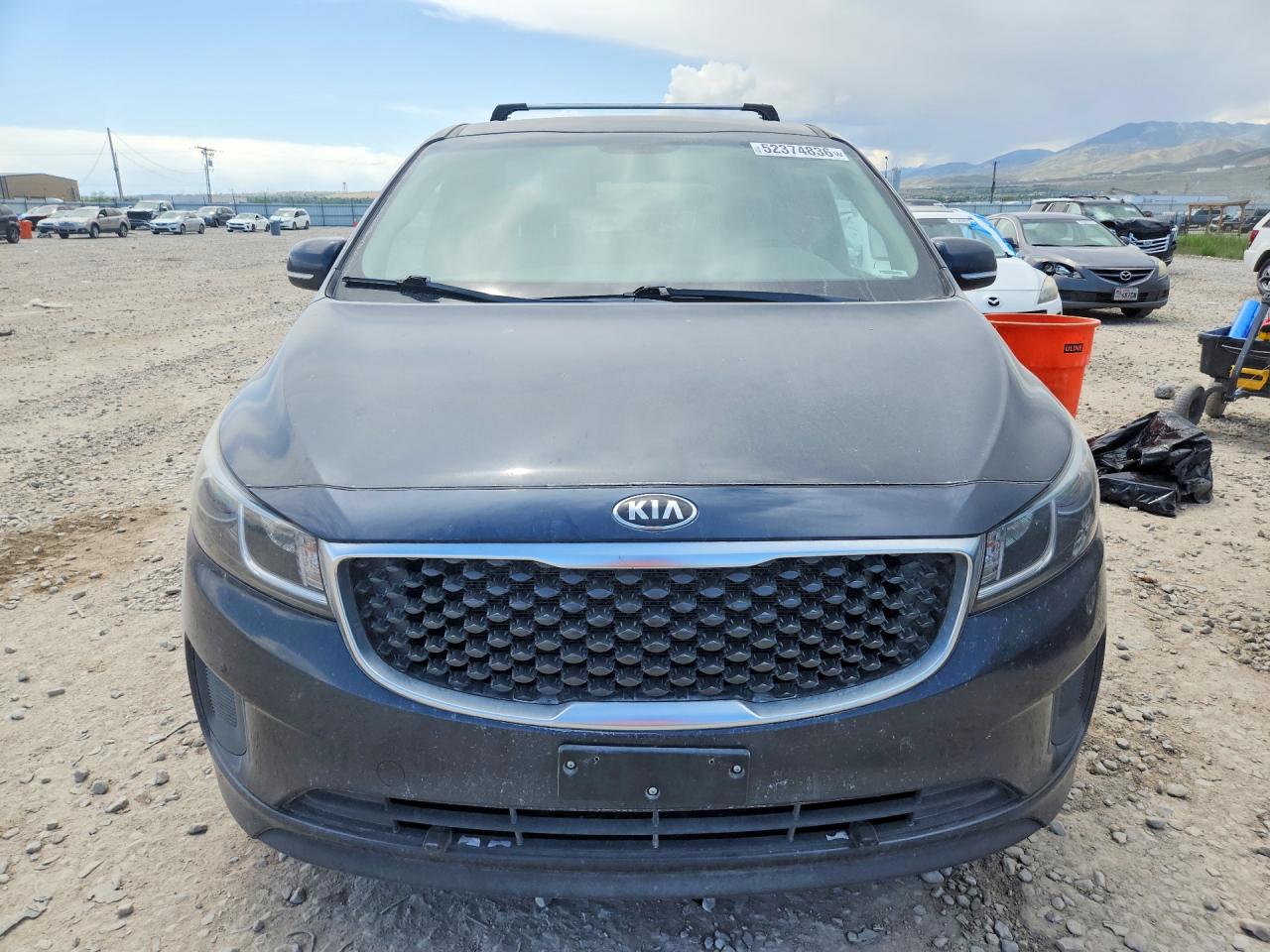 Kia Sedona Lx
