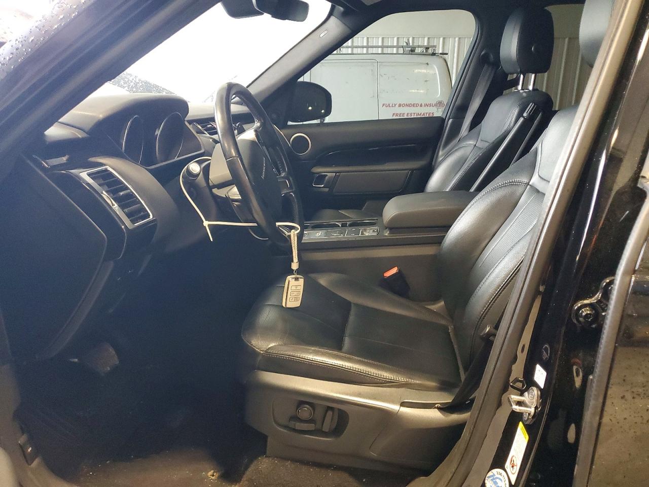 Land Rover Discovery Se