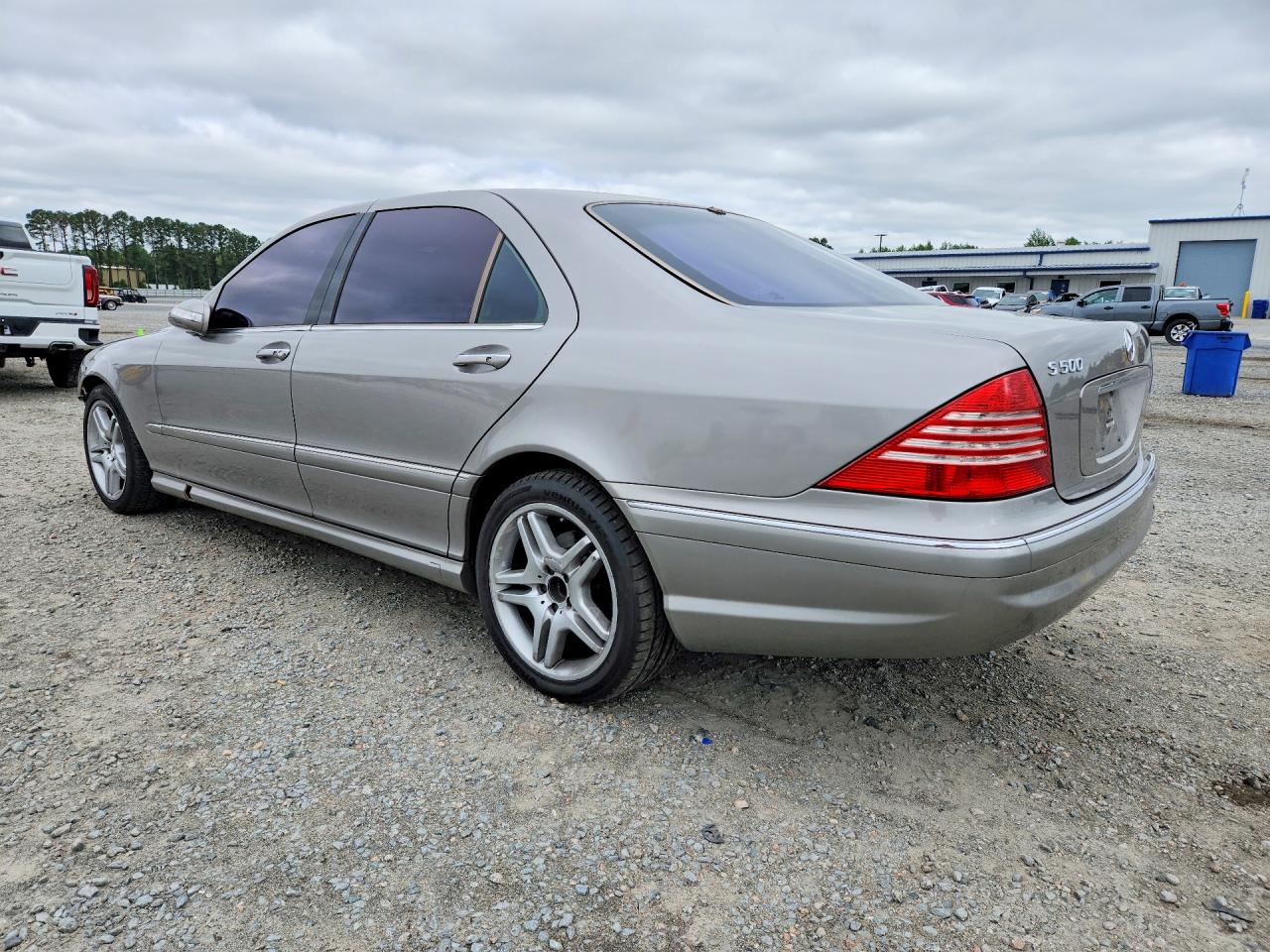 Mercedes-Benz S-Class 500