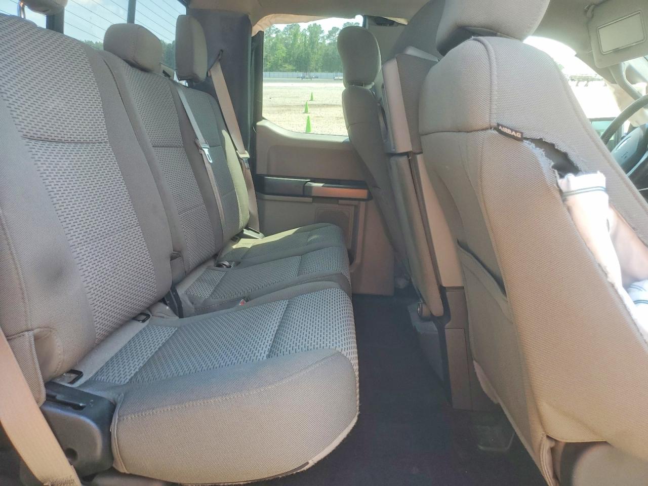 Ford F-150 Super Cab