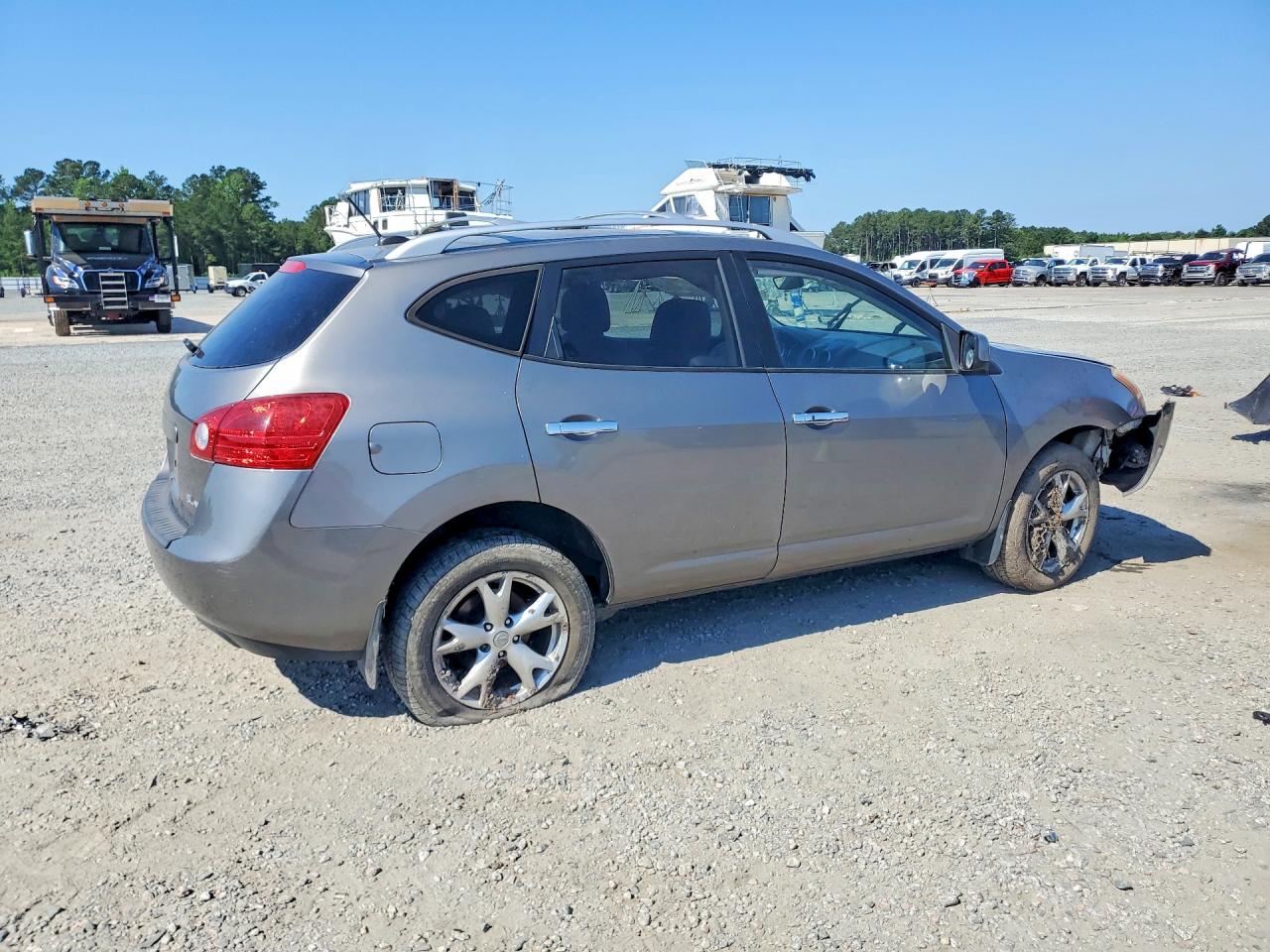 Nissan Rogue S