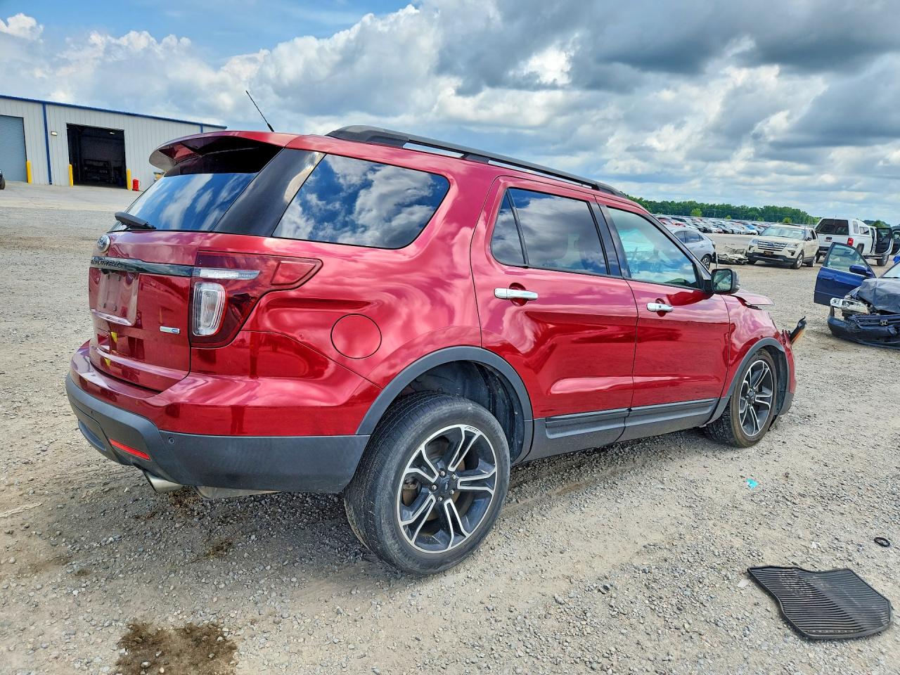 Ford Explorer Sport