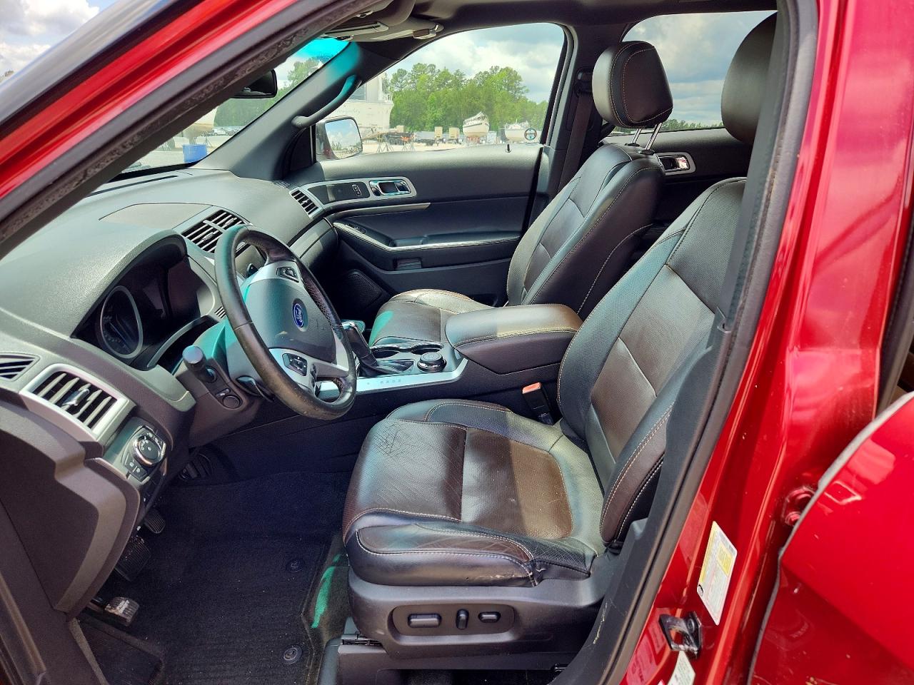Ford Explorer Sport