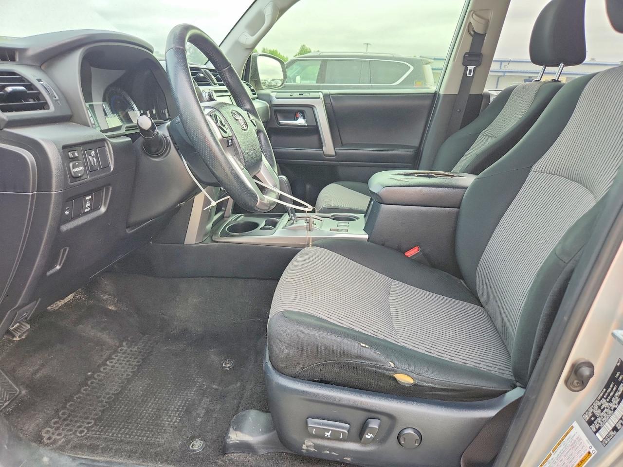 Toyota 4Runner Sr5