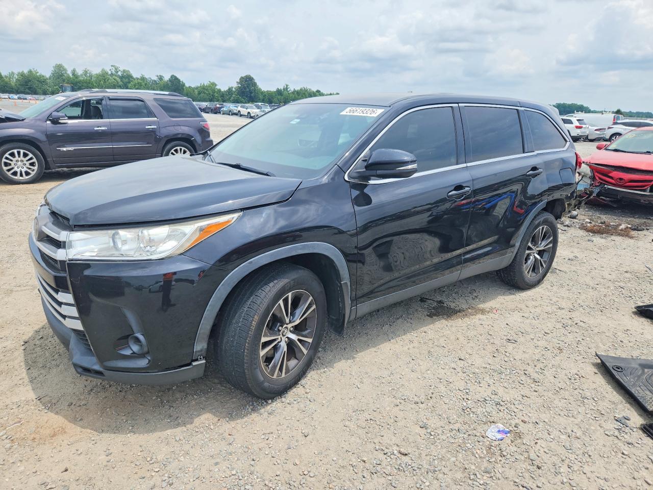 Salvage Toyota Highlander Image