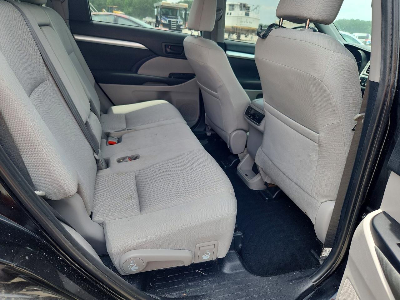 Toyota Highlander Le