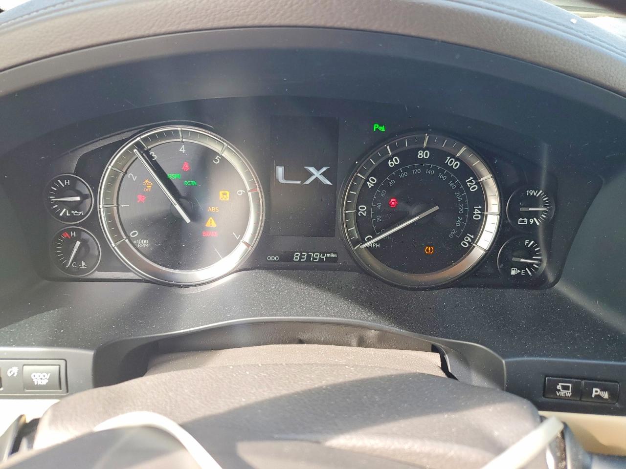 Lexus Lx 570 Thr Three-row