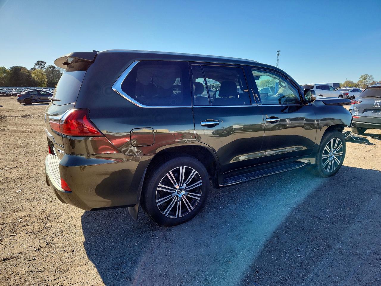 Lexus Lx 570 Thr Three-row