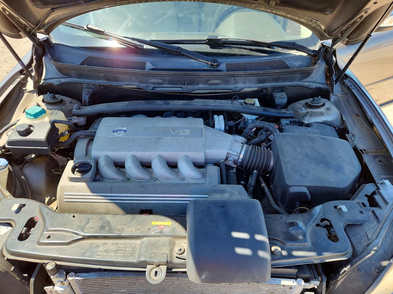 Volvo XC90 V8