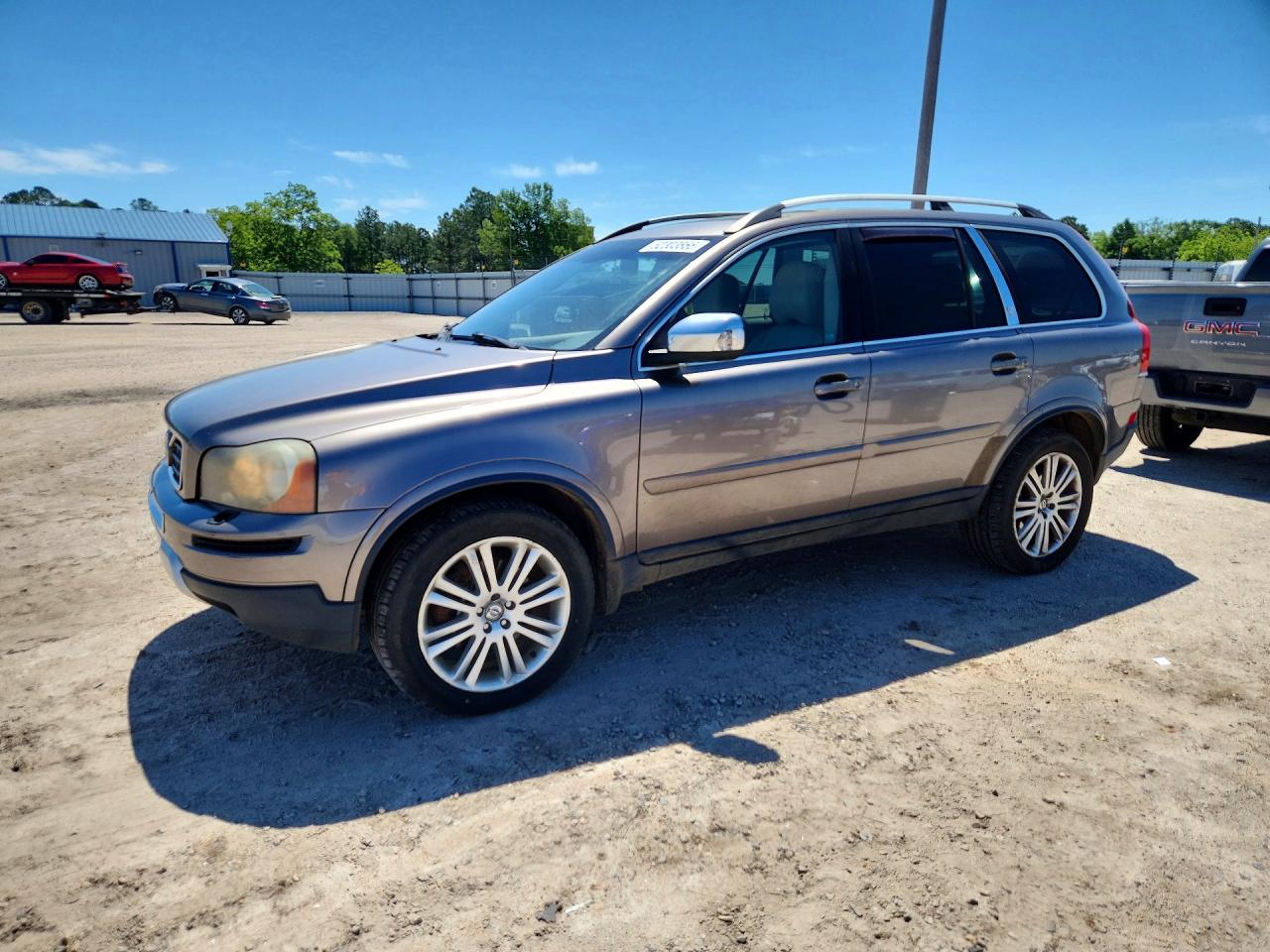 Volvo XC90 V8