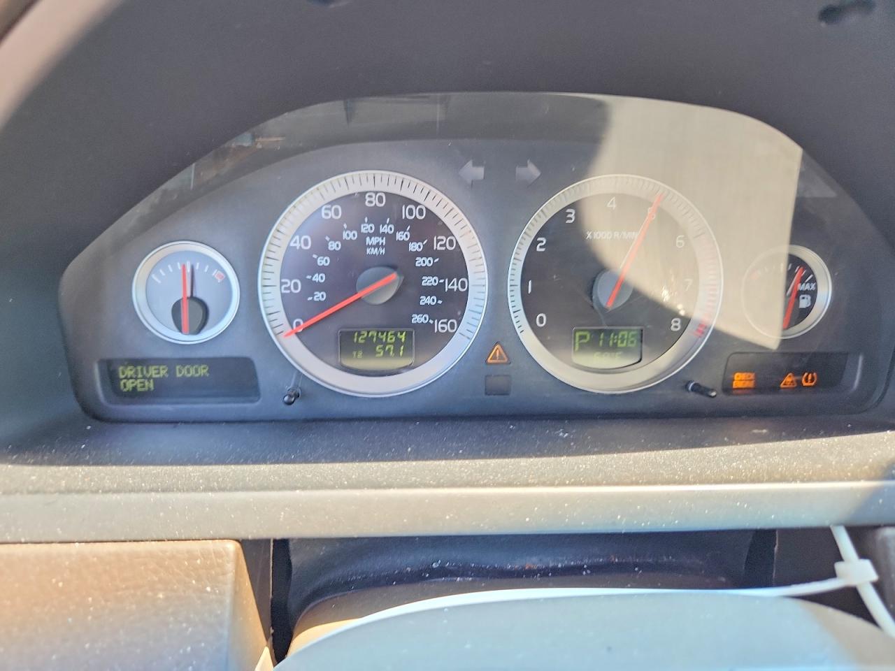 Volvo XC90 V8