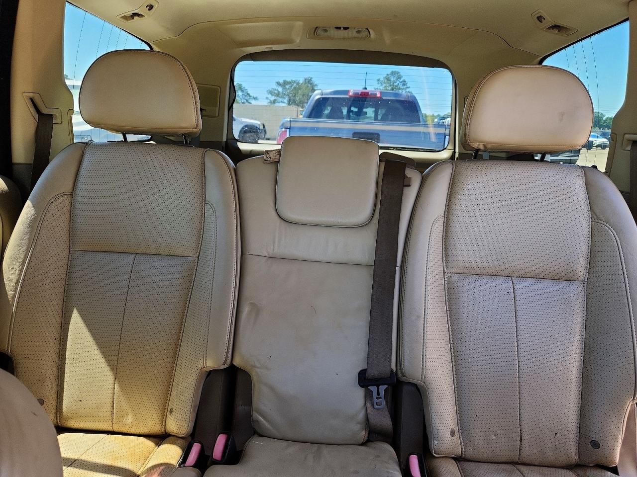 Volvo XC90 V8