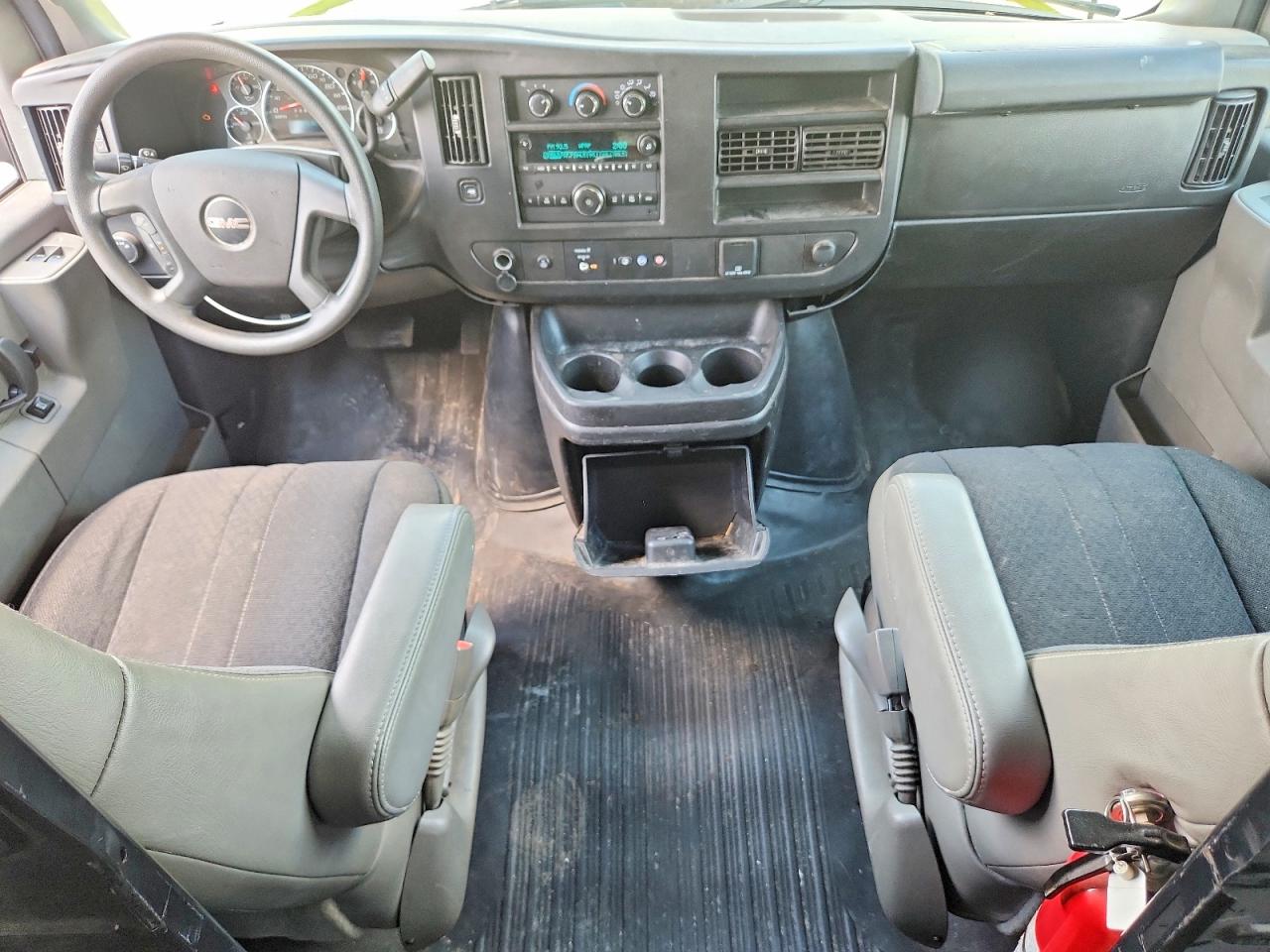 GMC Savana G2500