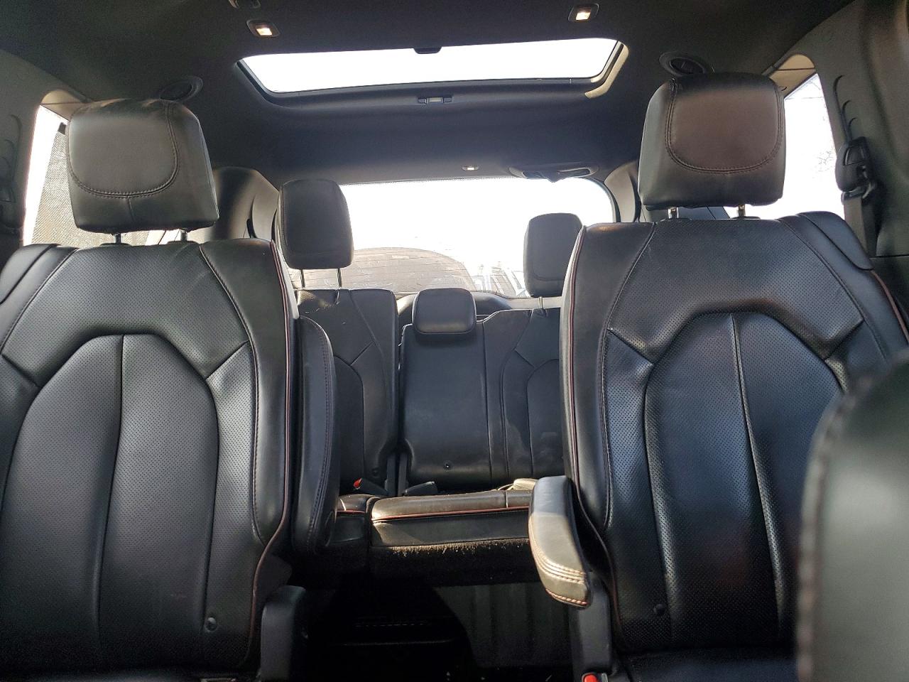 Chrysler Pacifica Limited
