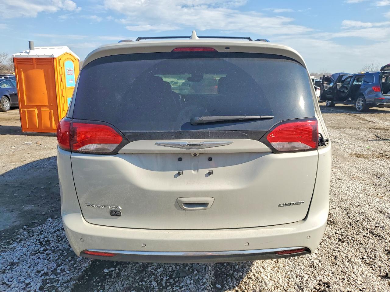 Chrysler Pacifica Limited