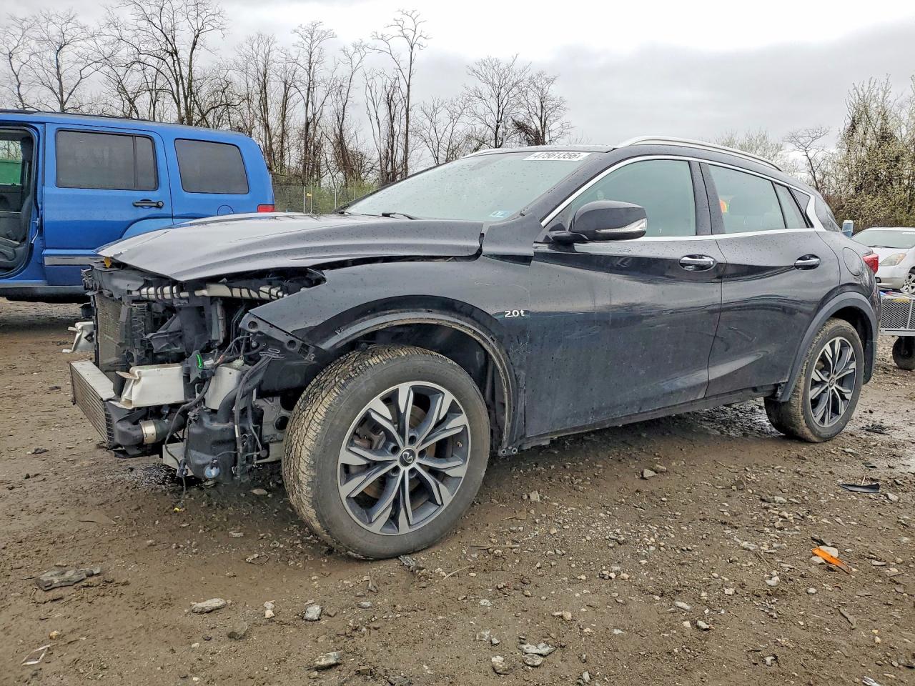 Salvage INFINITI Qx Image