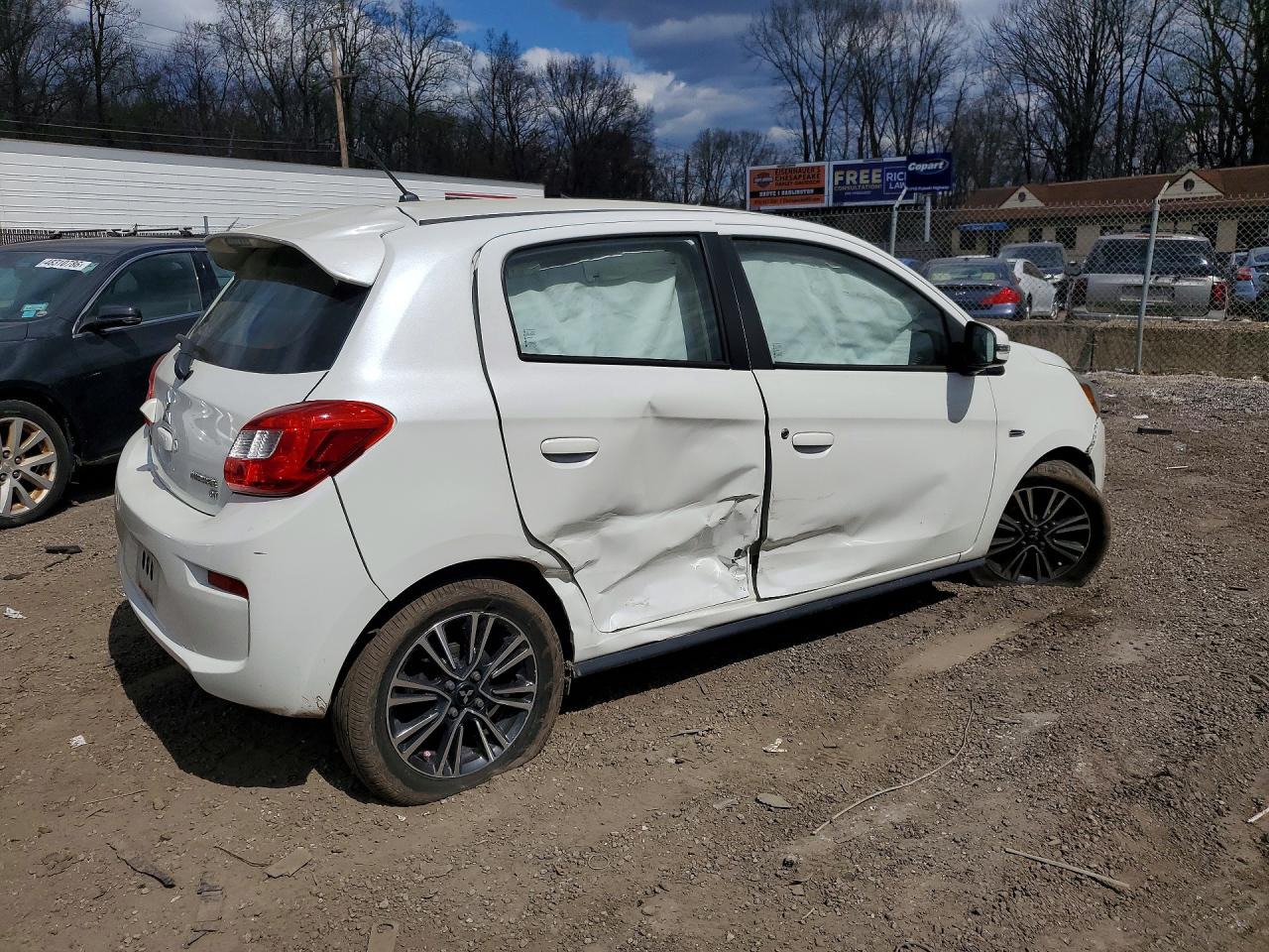 Mitsubishi Mirage Le