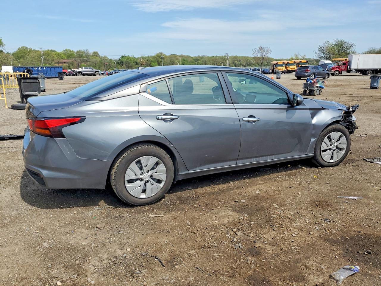 Nissan Altima S