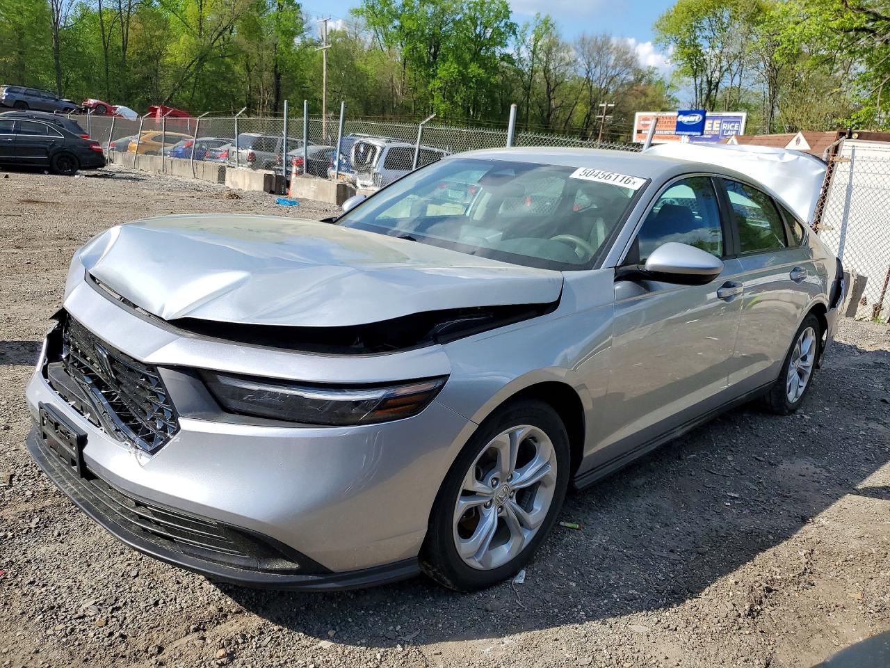 Salvage Honda Accord Image
