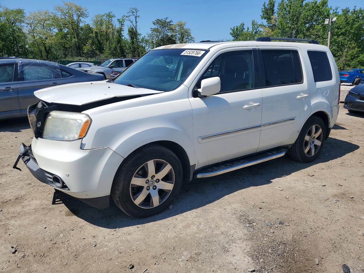 Salvage Honda Pilot Image