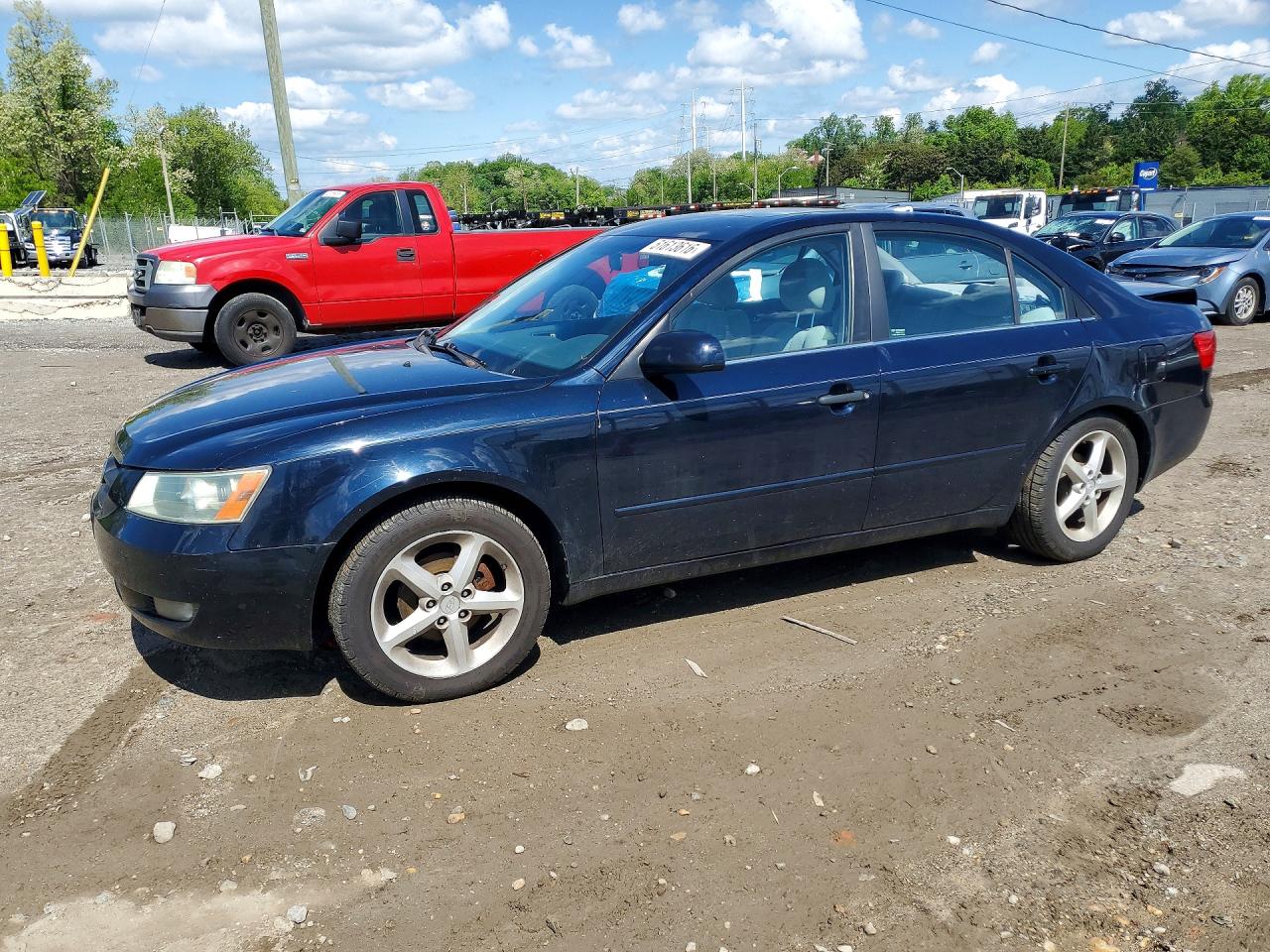 Salvage Hyundai SONATA Image