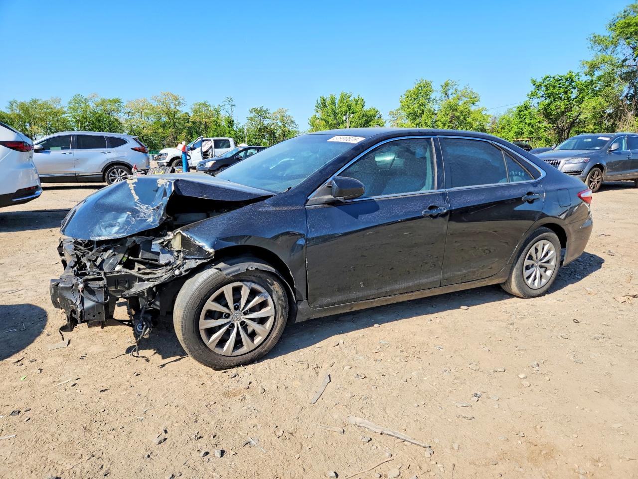 Salvage Toyota Camry Image