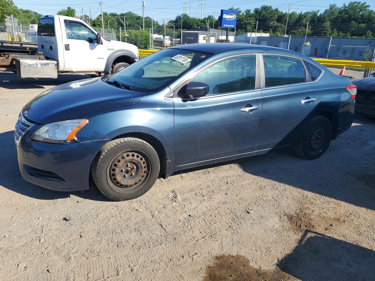 Salvage Nissan Sentra Image