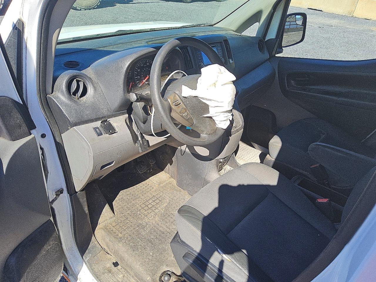 Nissan Nv S