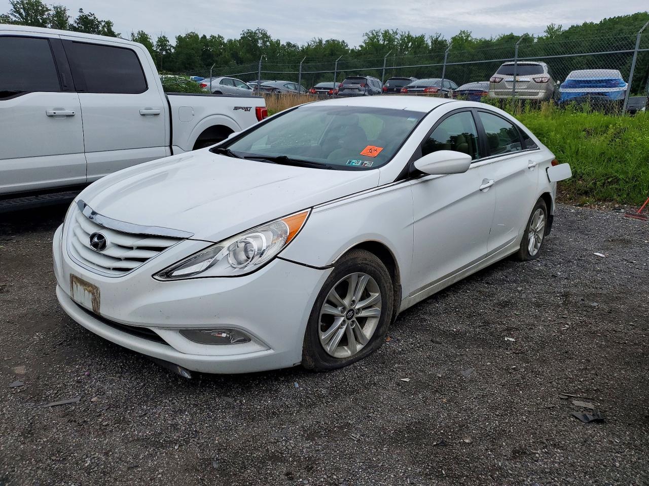 Salvage Hyundai SONATA Image