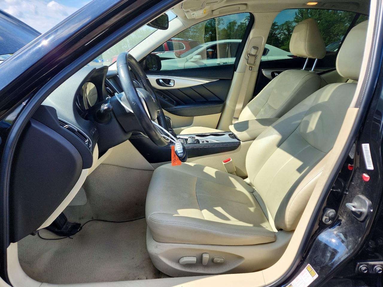INFINITI Q50