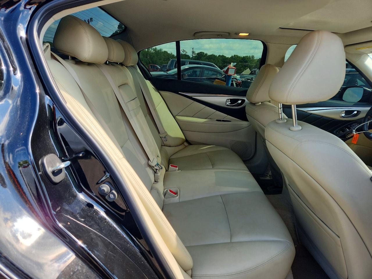 INFINITI Q50