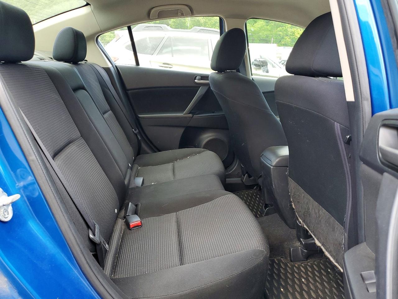 Mazda 3 I