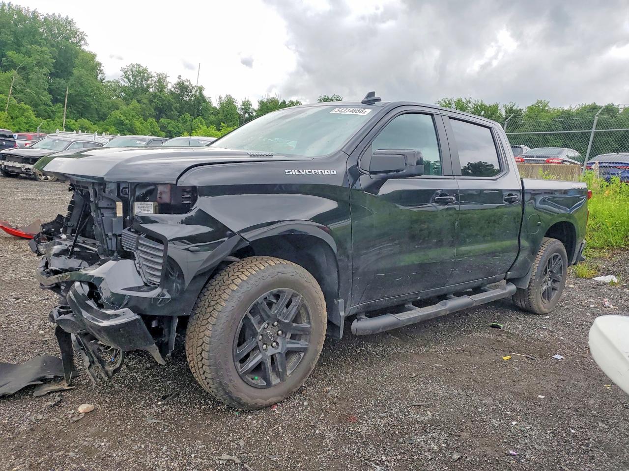 Salvage Chevrolet Silverado Image