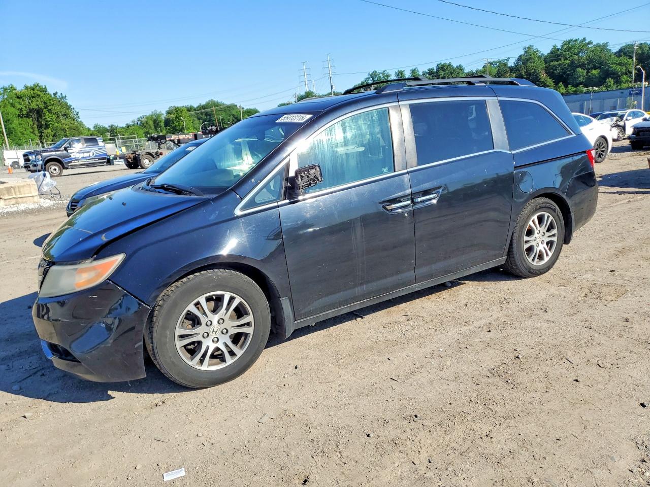Salvage Honda Odyssey Image