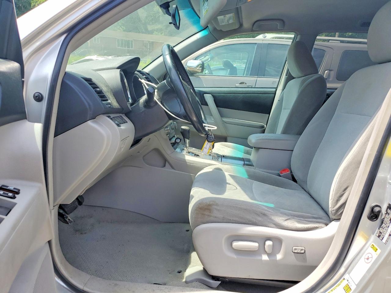 Toyota Highlander Base