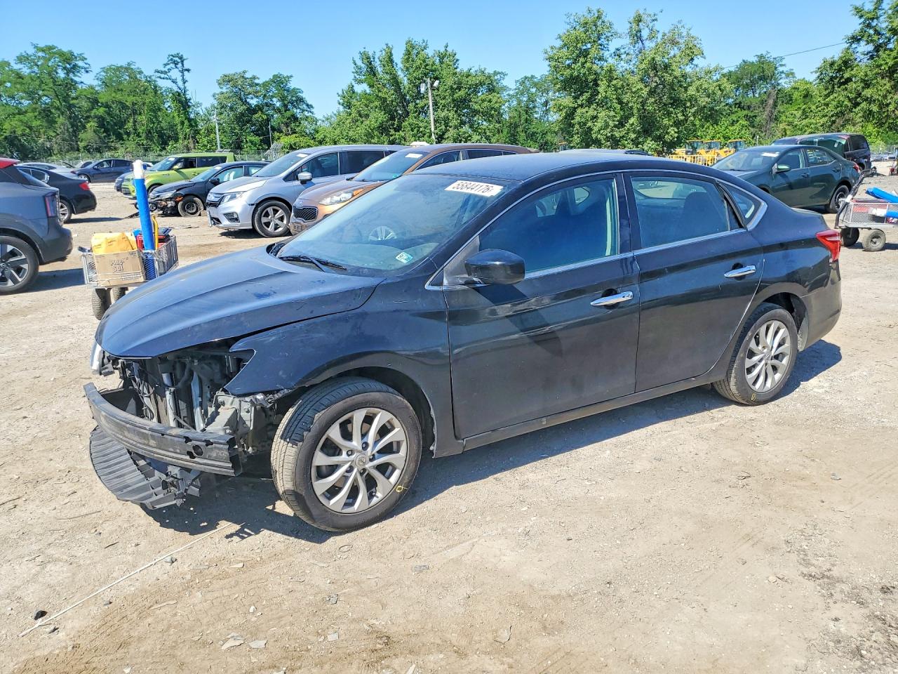 Salvage Nissan Sentra Image