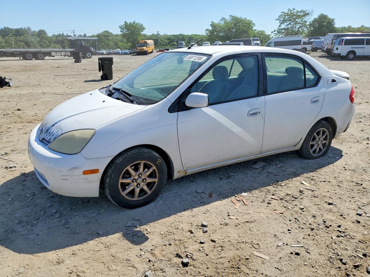 Salvage Toyota Prius Image