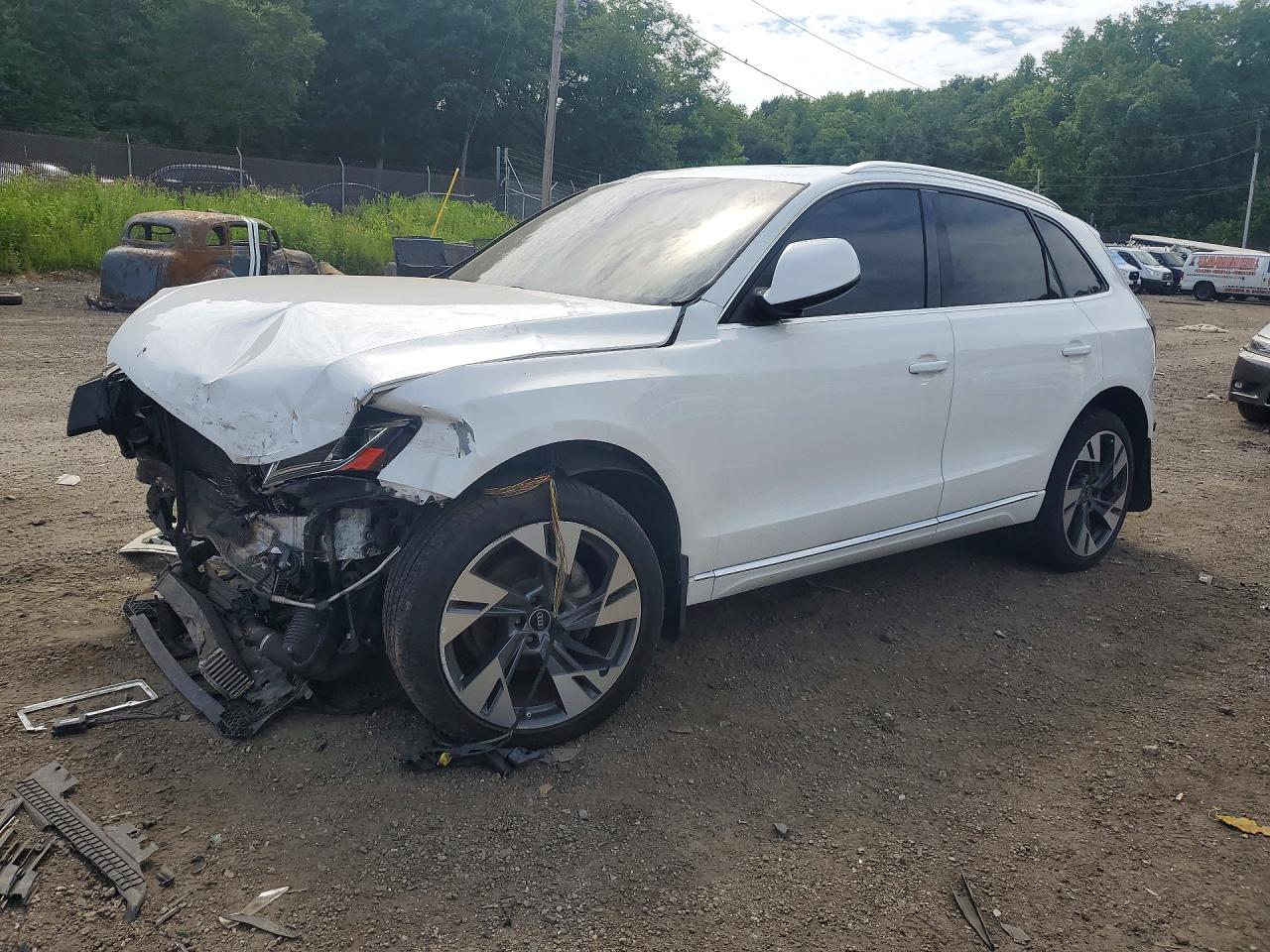 Salvage Audi Q5 Image