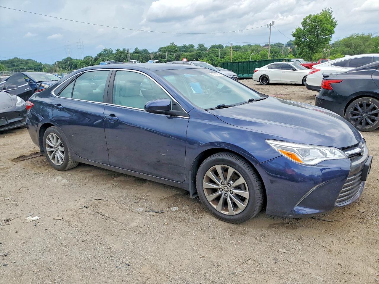 Toyota Camry Xle V6