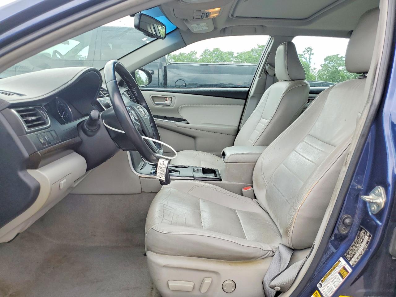 Toyota Camry Xle V6
