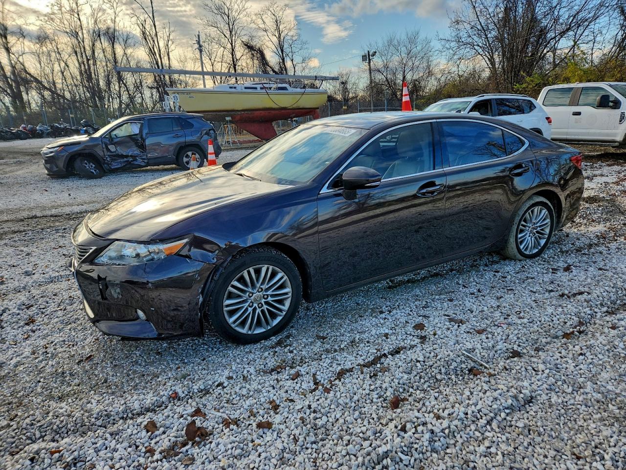 Salvage Lexus Es Image