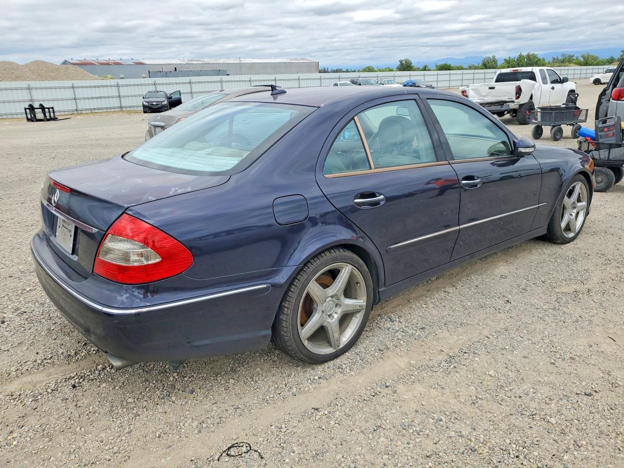 Mercedes-Benz E-Class 350