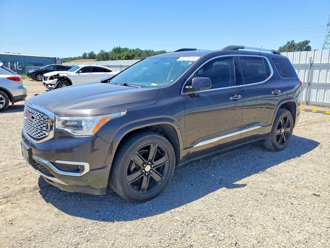 Salvage GMC Acadia Image