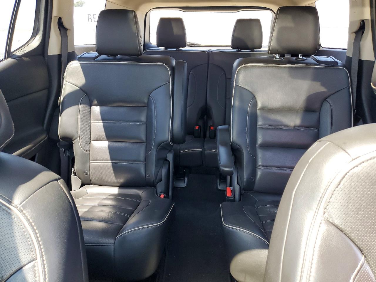 GMC Acadia Denali